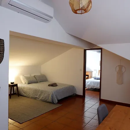 Holiday home Casa Da Ondrinha