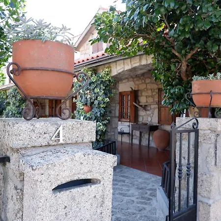 Casa Da Ondrinha * Capinha