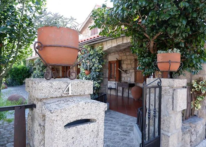 Casa Da Ondrinha * Capinha